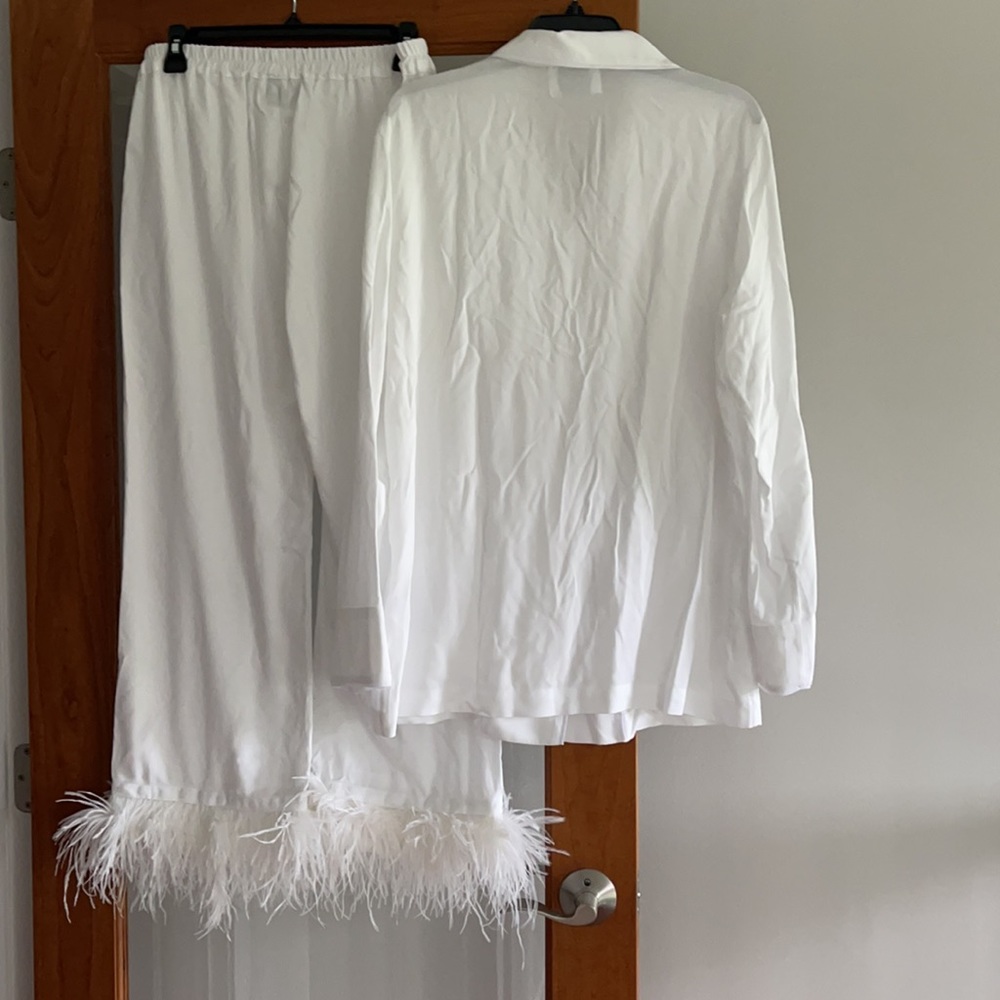 The Sleeper Party Pajama Set with Feathers - Picture 12 of 13